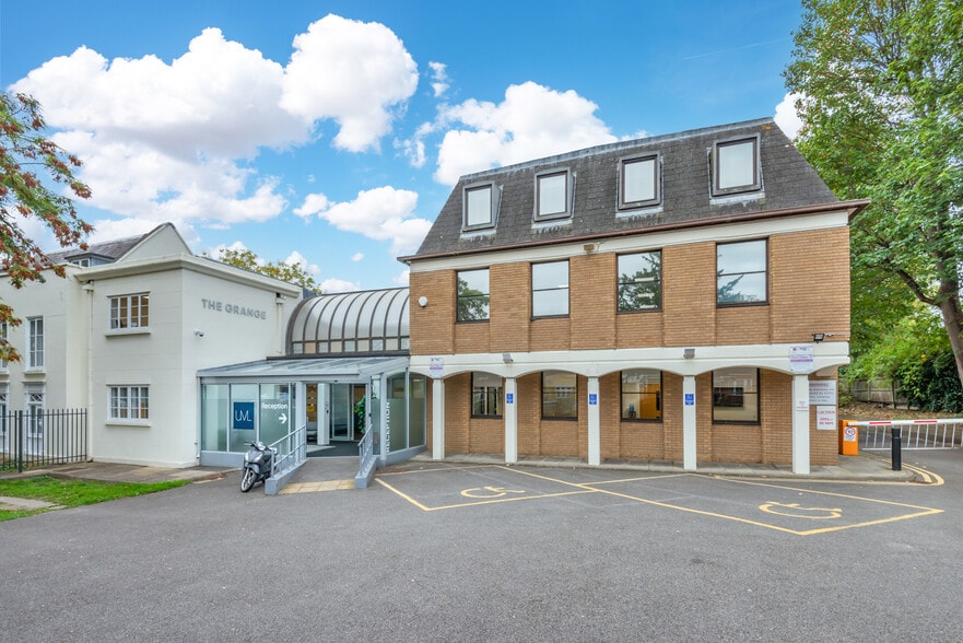 1 Central Rd, Morden for lease - Primary Photo - Image 2 of 29