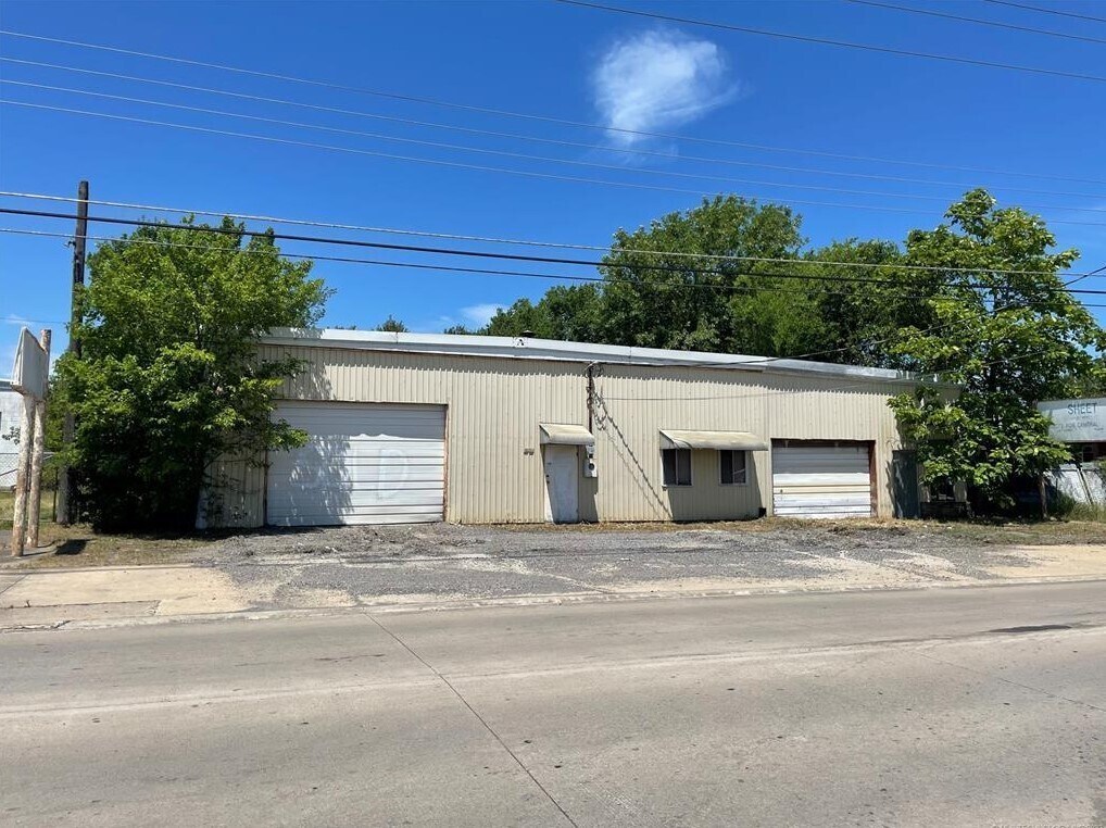 1909 N 11th St, Muskogee, OK 74401