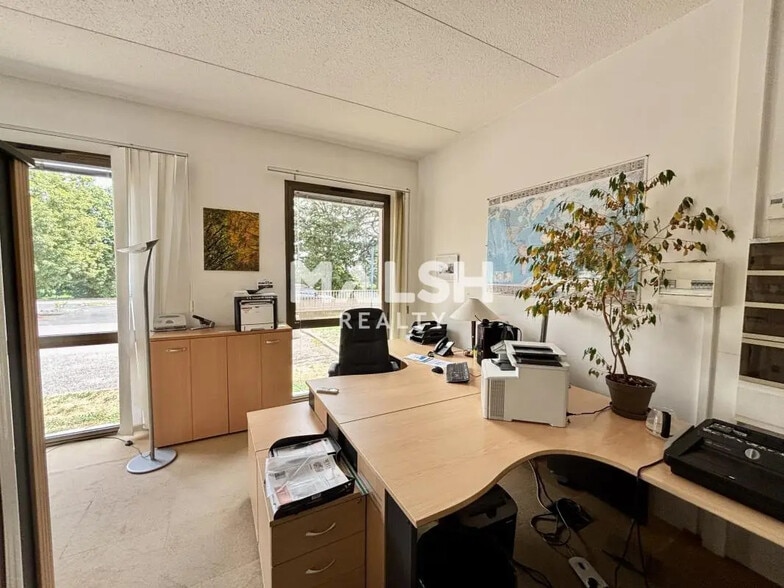 Office in Écully for sale - Building Photo - Image 2 of 9