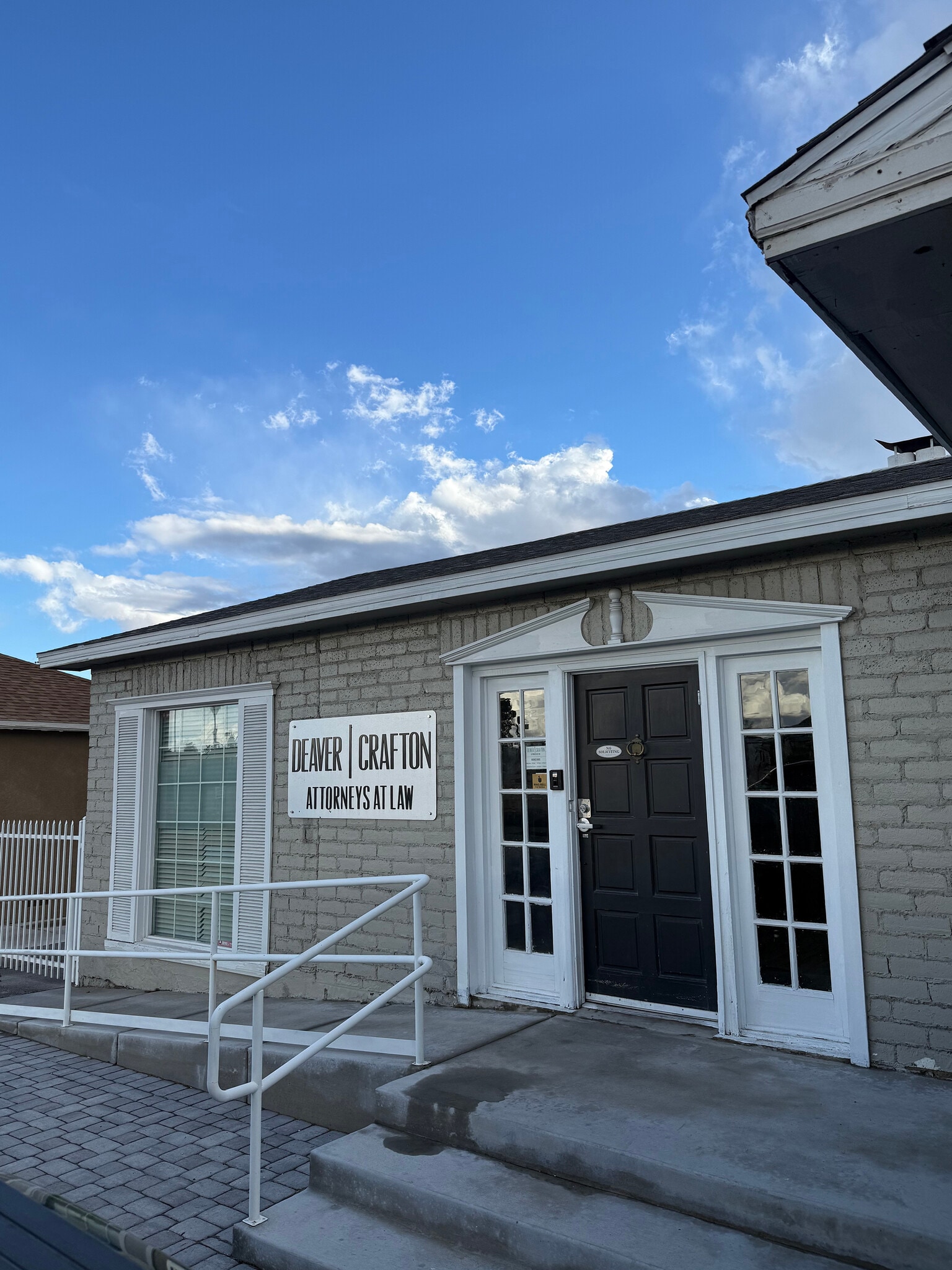 818 E Charleston Blvd, Las Vegas, NV for sale Building Photo- Image 1 of 14