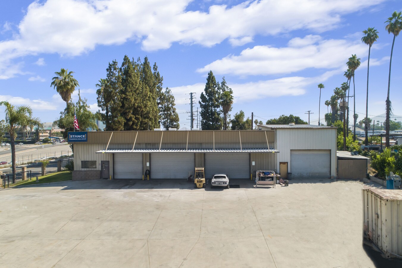 4590 Vine St, Riverside, CA 92507