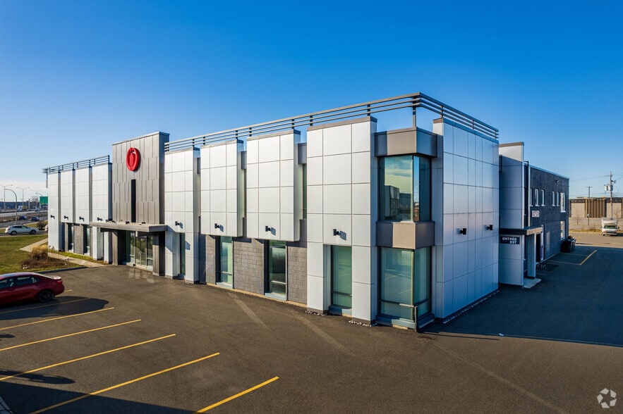 7089-7111 Rte Transcanadienne, Montréal, QC for lease - Primary Photo - Image 1 of 7