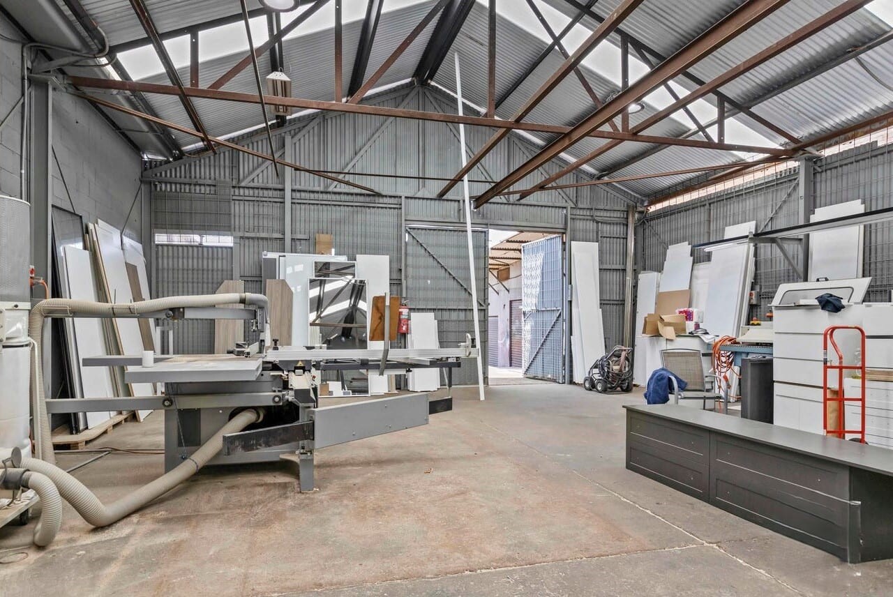 38 Carrington Rd, Guildford for lease Interior Photo- Image 1 of 5
