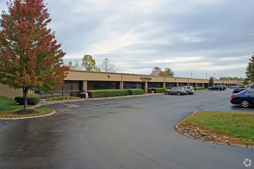 207 Center Park Dr, Knoxville, TN for sale - Primary Photo - Image 1 of 1