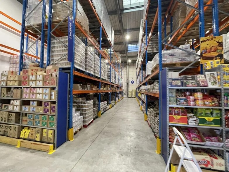 Industrial in Gennevilliers for lease - Building Photo - Image 2 of 30