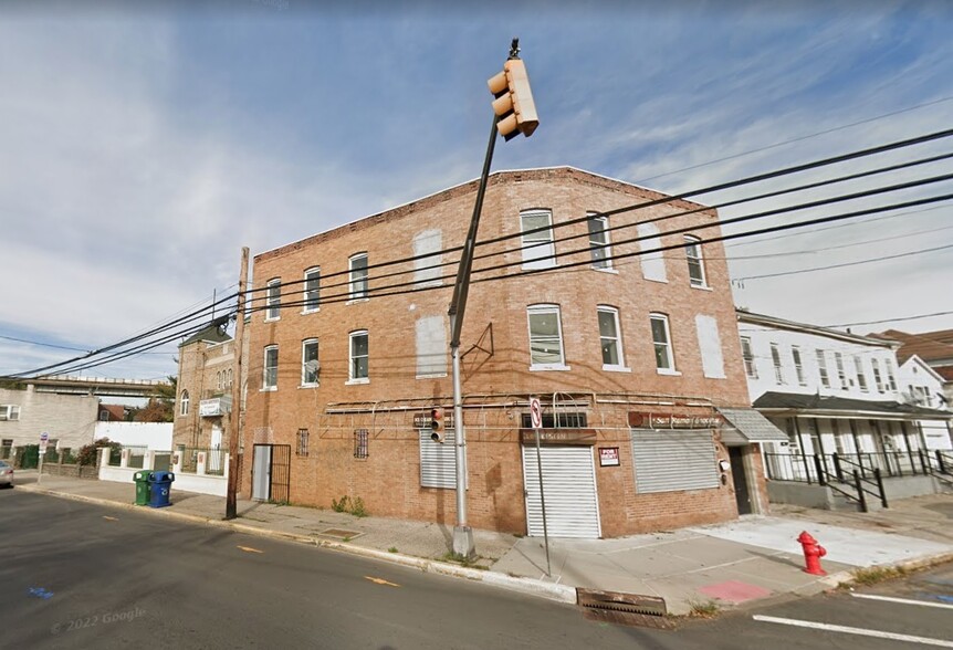 752 State St, Perth Amboy, NJ for lease - Building Photo - Image 1 of 1