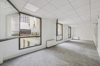 8 Rue De La Terrasse, Paris for lease Interior Photo- Image 2 of 6