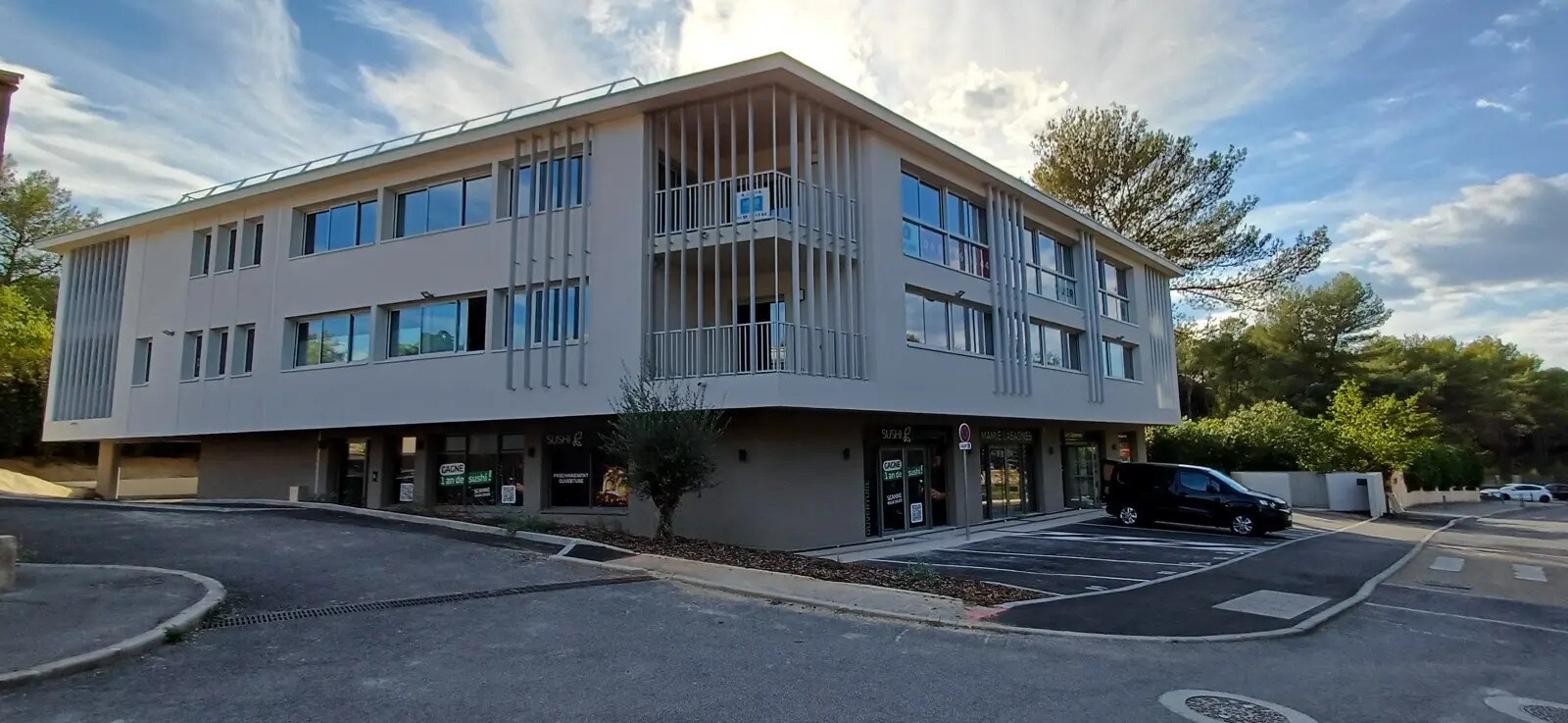 Office in Saint-Gély-du-Fesc for lease Building Photo- Image 1 of 12