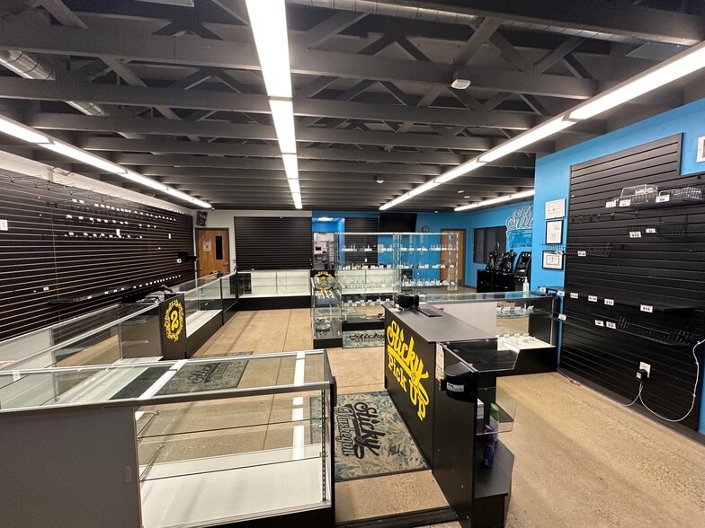 1965 Peck St, Muskegon, MI for sale - Building Photo - Image 3 of 9