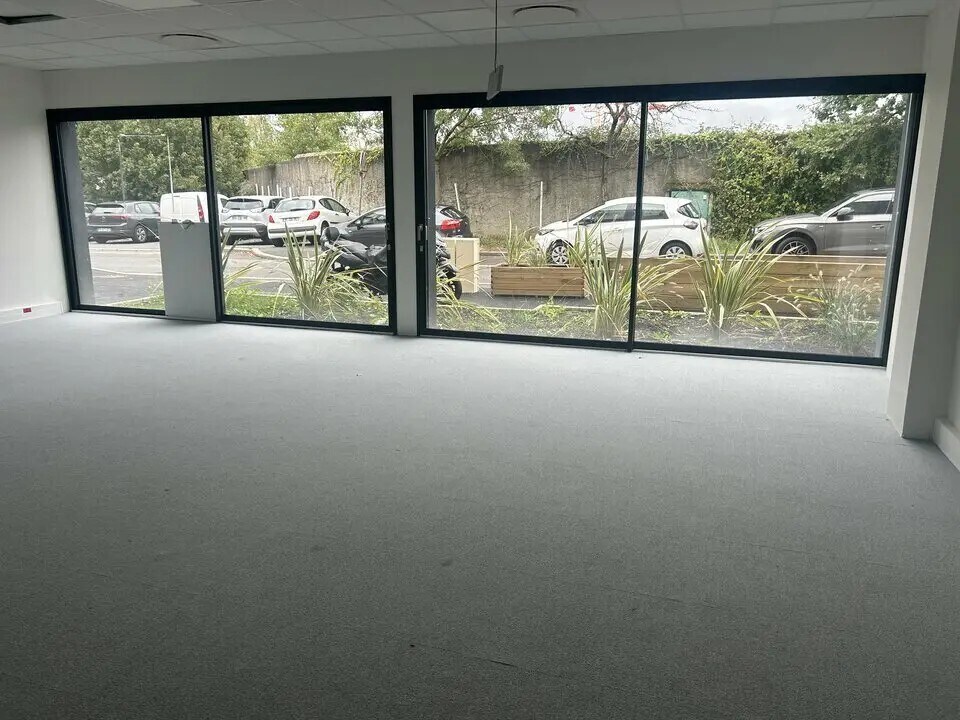 20 Chemin Du Tronchon, Dardilly, RHO 69570 - Unit 3 -  - Interior Photo - Image 1 of 3