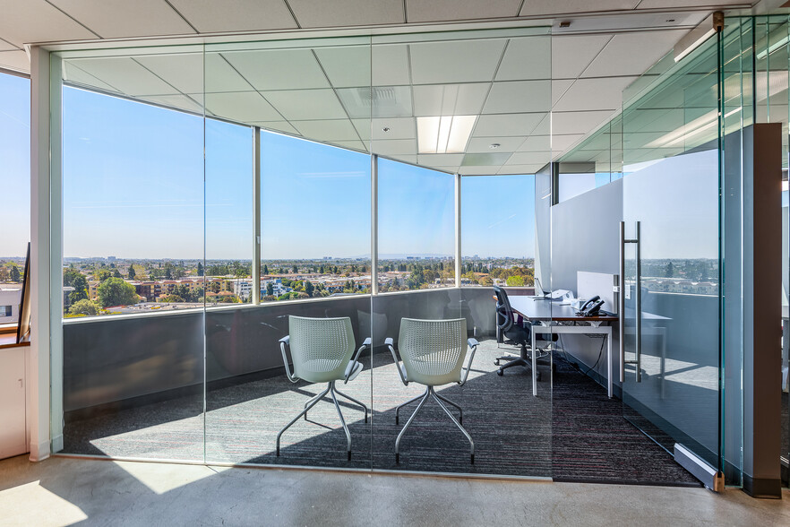 400 Corporate Pointe, Culver City, CA for lease - Interior Photo - Image 3 of 8