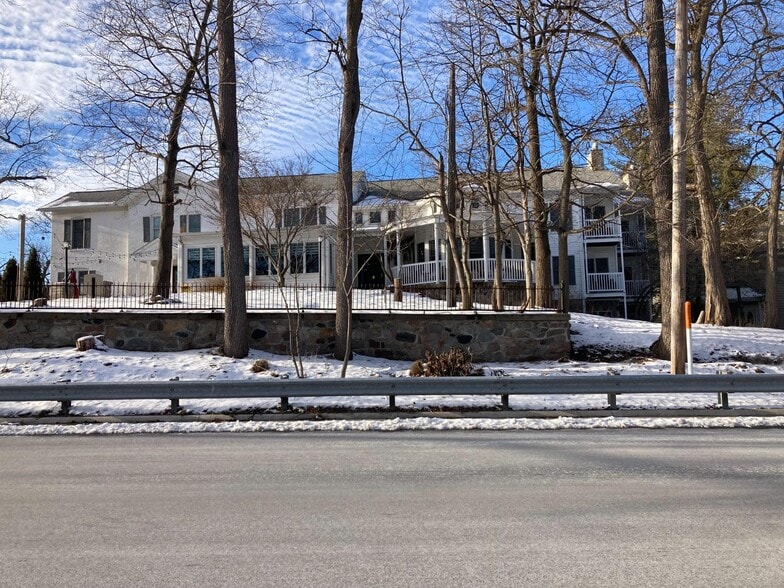 3158 S State Road 2, Valparaiso, IN for sale - Primary Photo - Image 1 of 23