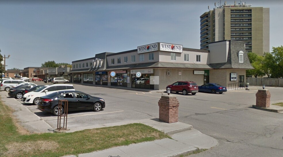 469-499 Dundas St W, Quinte West, ON for lease - Primary Photo - Image 1 of 3