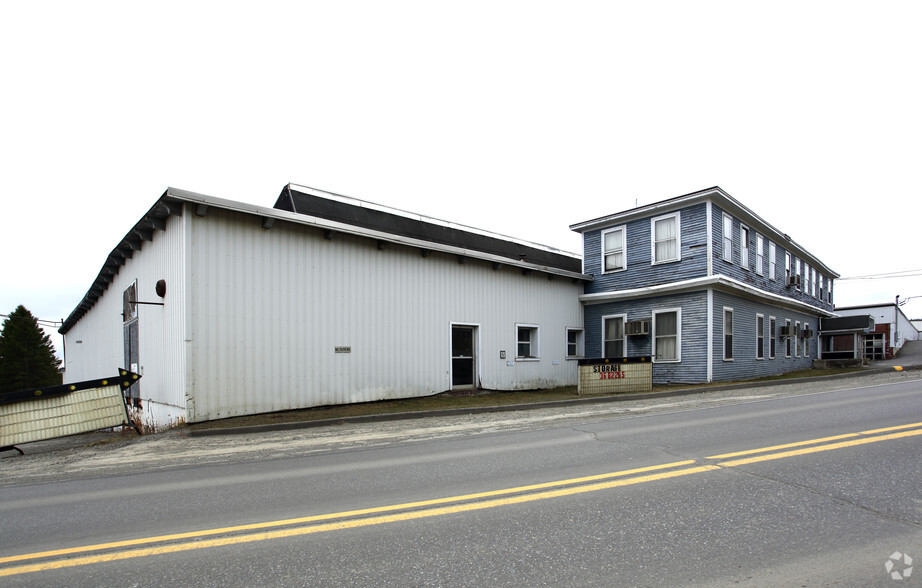 225 Spring St, Dexter, ME for sale - Primary Photo - Image 1 of 1