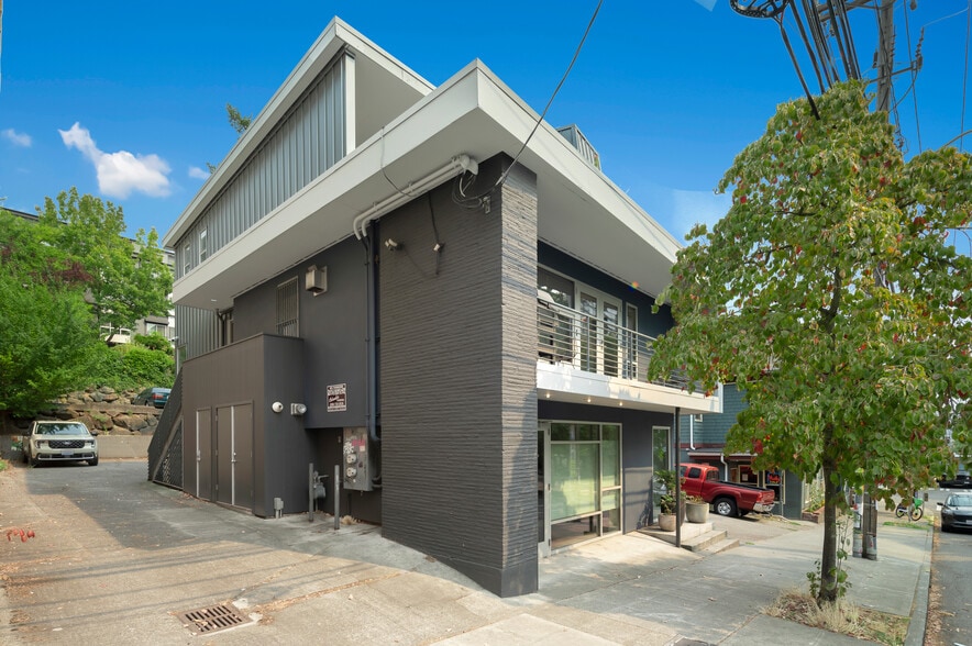 166 Roy St, Seattle, WA for sale - Building Photo - Image 2 of 30