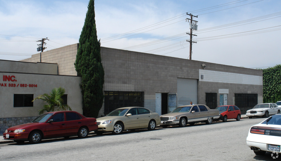 2618 E 55th St, Los Angeles, CA for lease - Building Photo - Image 2 of 7