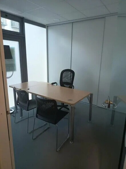 Office in Brest for lease - Interior Photo - Image 2 of 4