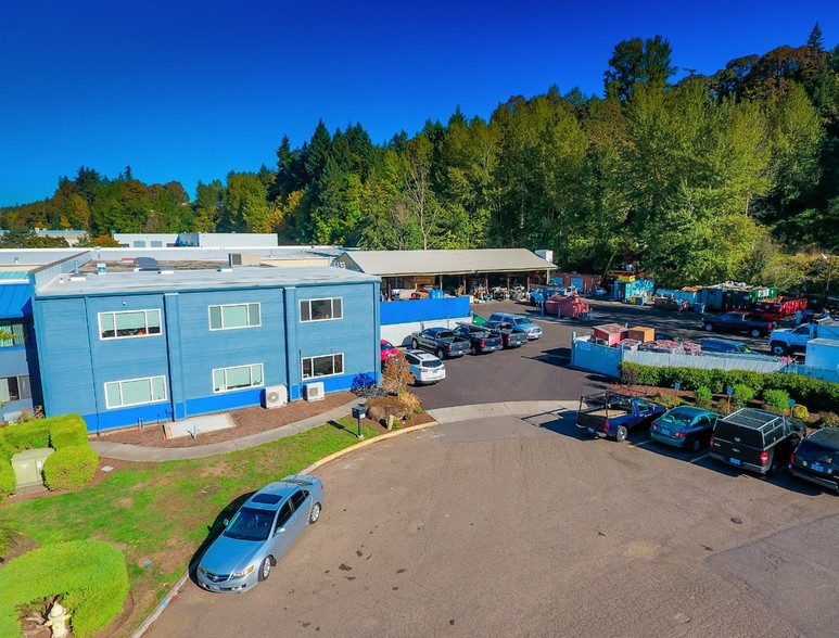 10123 SE Brittany Ct, Clackamas, OR for sale - Building Photo - Image 2 of 9