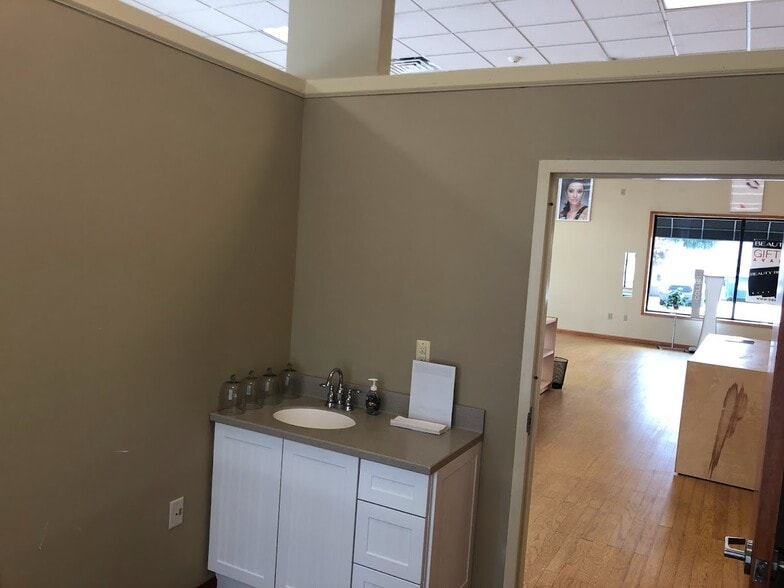 639 Passaic Ave, Nutley, NJ for sale - Building Photo - Image 3 of 21