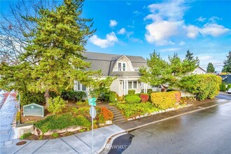 3731 Colby Ave, Everett, WA for lease Building Photo- Image 1 of 39