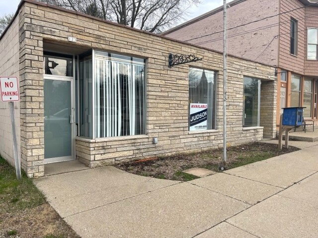 121-123 E Main St, Eagle, WI for sale Building Photo- Image 1 of 1