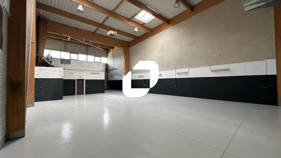 22 Rue Hannah Arendt, Strasbourg for lease - Interior Photo - Image 2 of 7