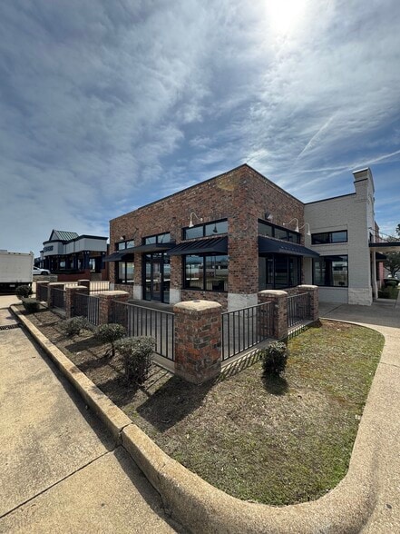 720 W Southwest Loop 323, Tyler, TX for lease - Building Photo - Image 3 of 5