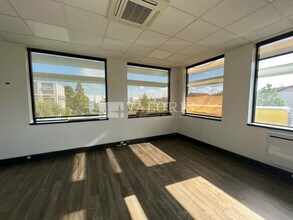 Office in Corbas for lease Interior Photo- Image 2 of 4