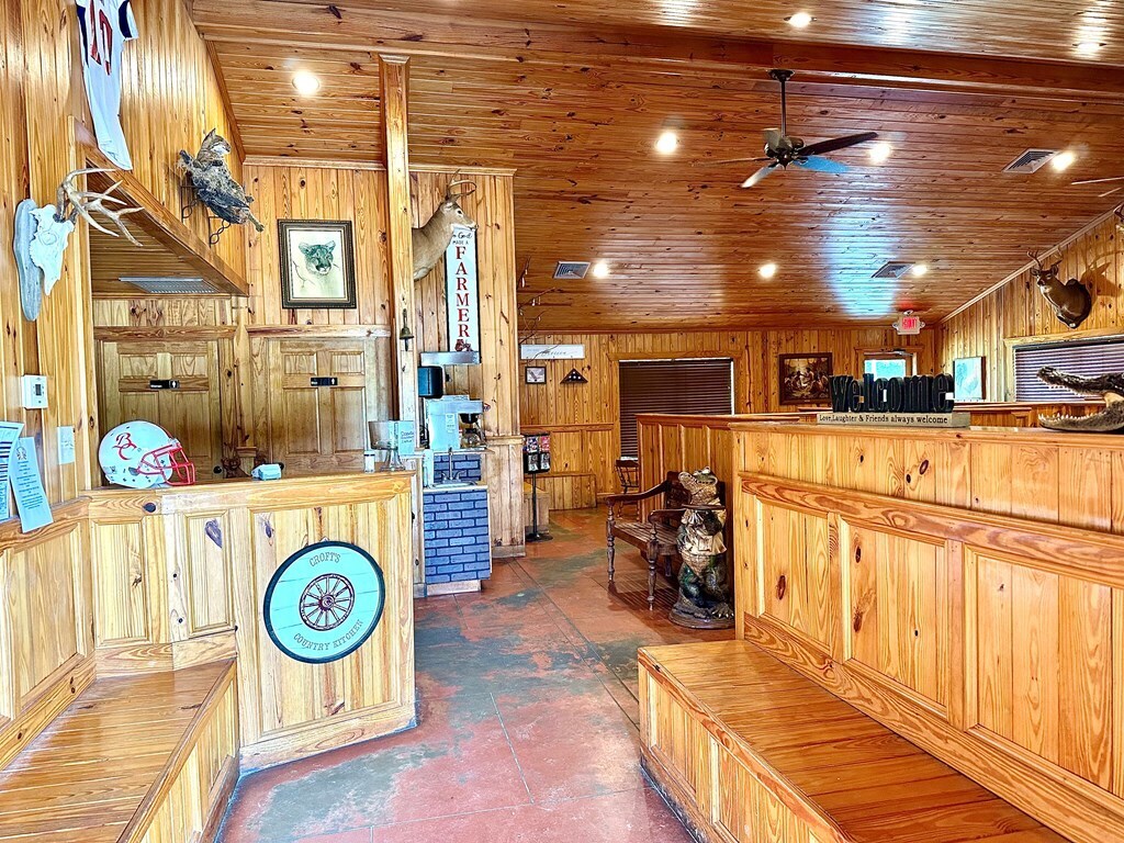 8419 Valdosta Hwy, Morven, GA 31638 Morven Restaurant