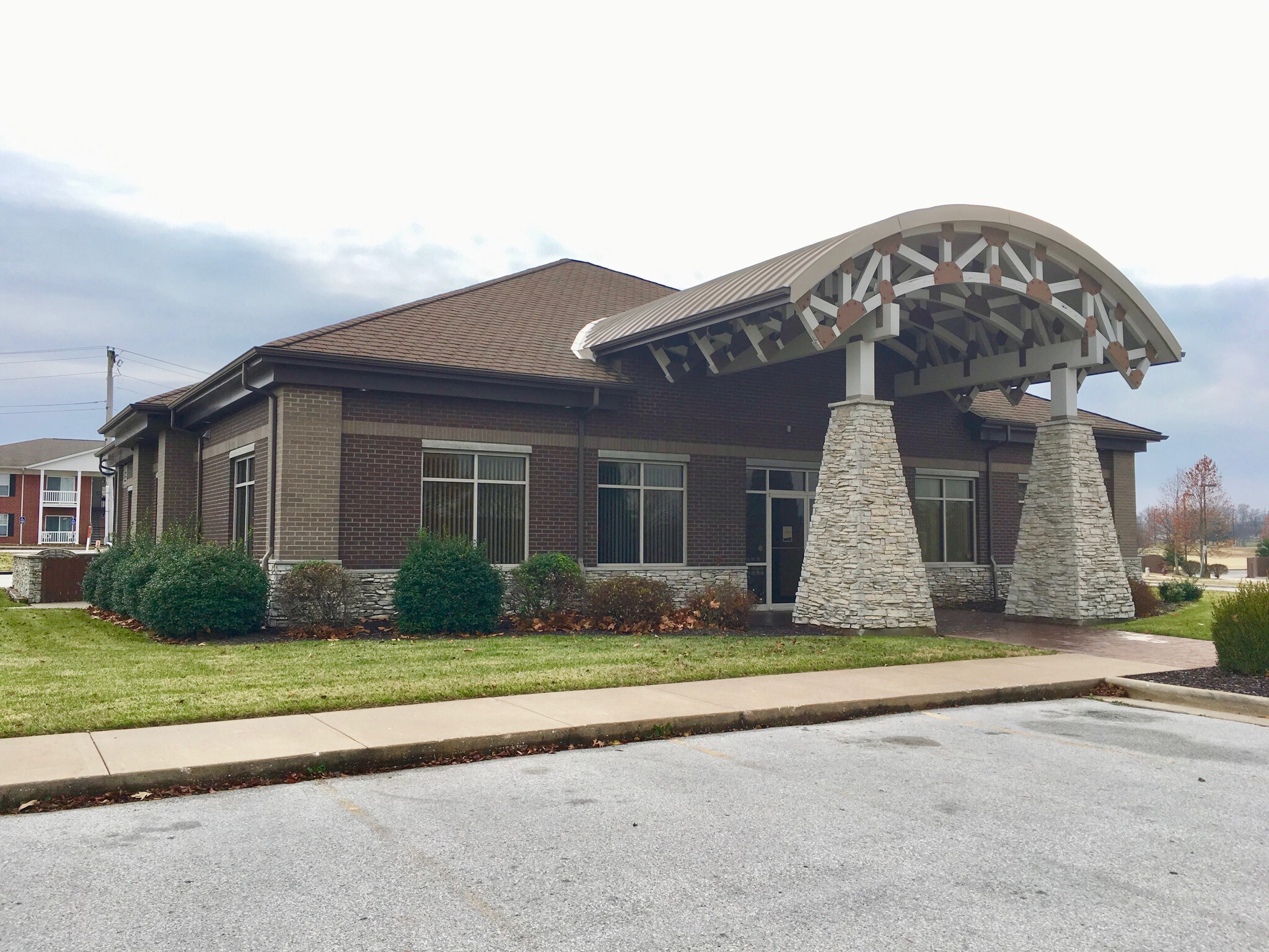 716 W Mount Vernon St, Nixa, MO for sale Building Photo- Image 1 of 1