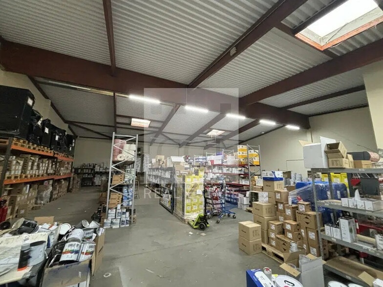 Flex in Décines-Charpieu for lease - Interior Photo - Image 2 of 117