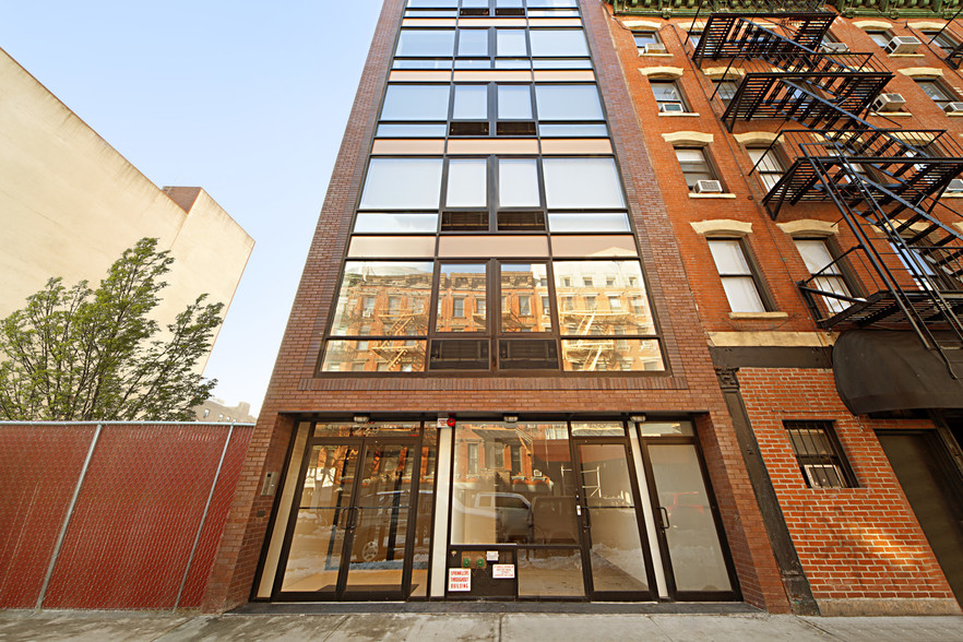 229 E 2nd St, New York, NY for sale - Building Photo - Image 1 of 21