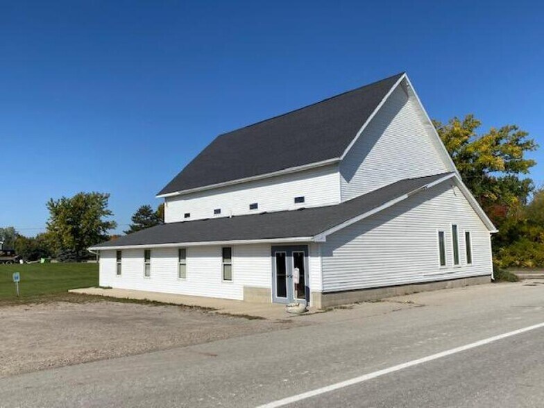 3002 Elkton Rd, Owendale, MI 48754
