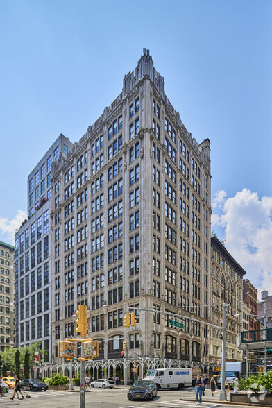 250 Park Ave S, New York, NY for lease - Building Photo - Image 1 of 8