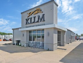 4727 Pleasant Run, Memphis, TN for lease Building Photo- Image 1 of 13
