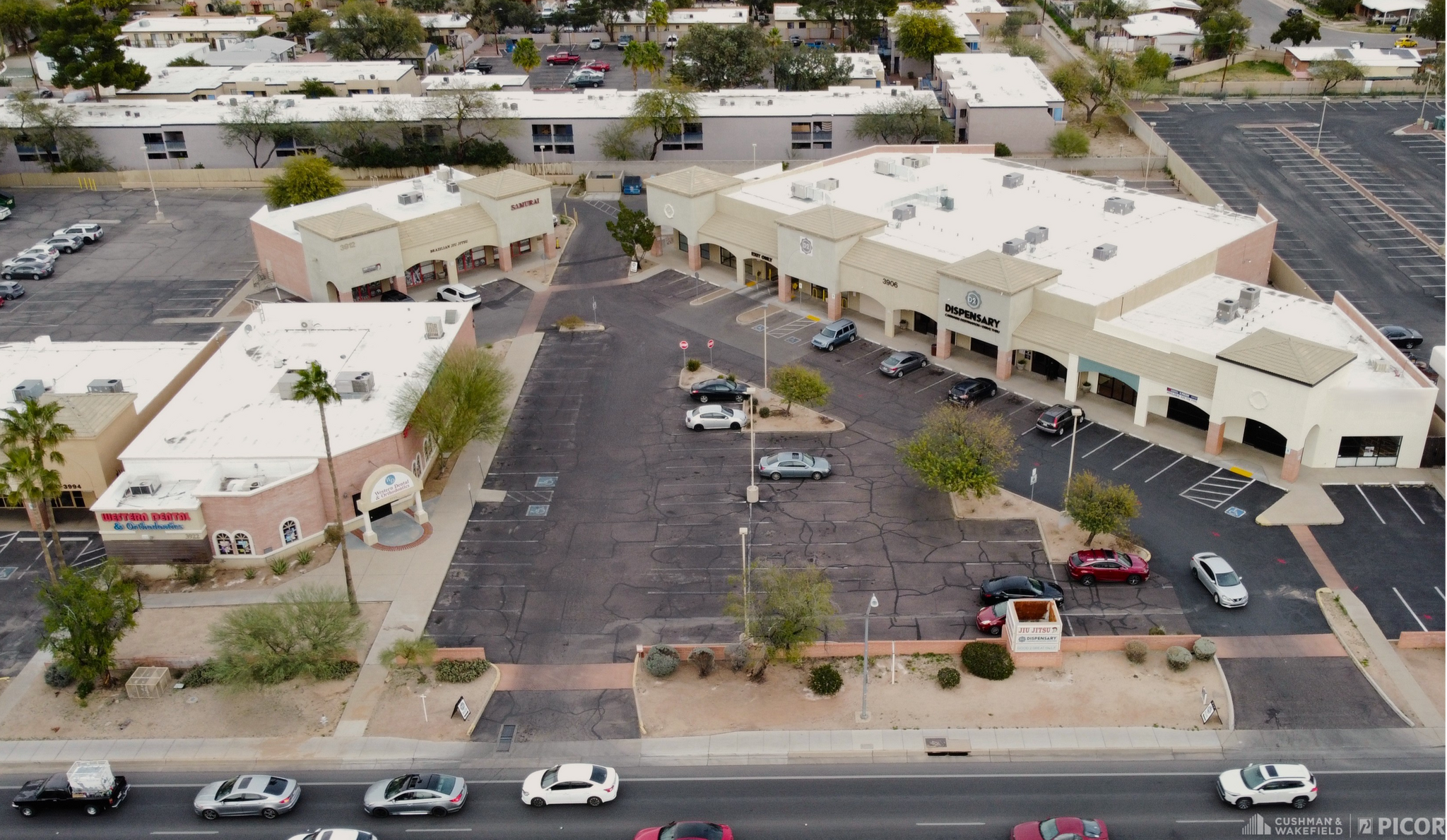 3906-3922 N Oracle Rd, Tucson, AZ for lease Interior Photo- Image 1 of 4