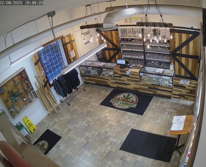 320 Iles Way, Tumbler Ridge, BC for sale - Building Photo - Image 2 of 2