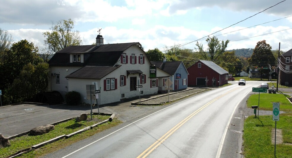 108 Scenic Dr, Kunkletown, PA for sale - Building Photo - Image 3 of 25