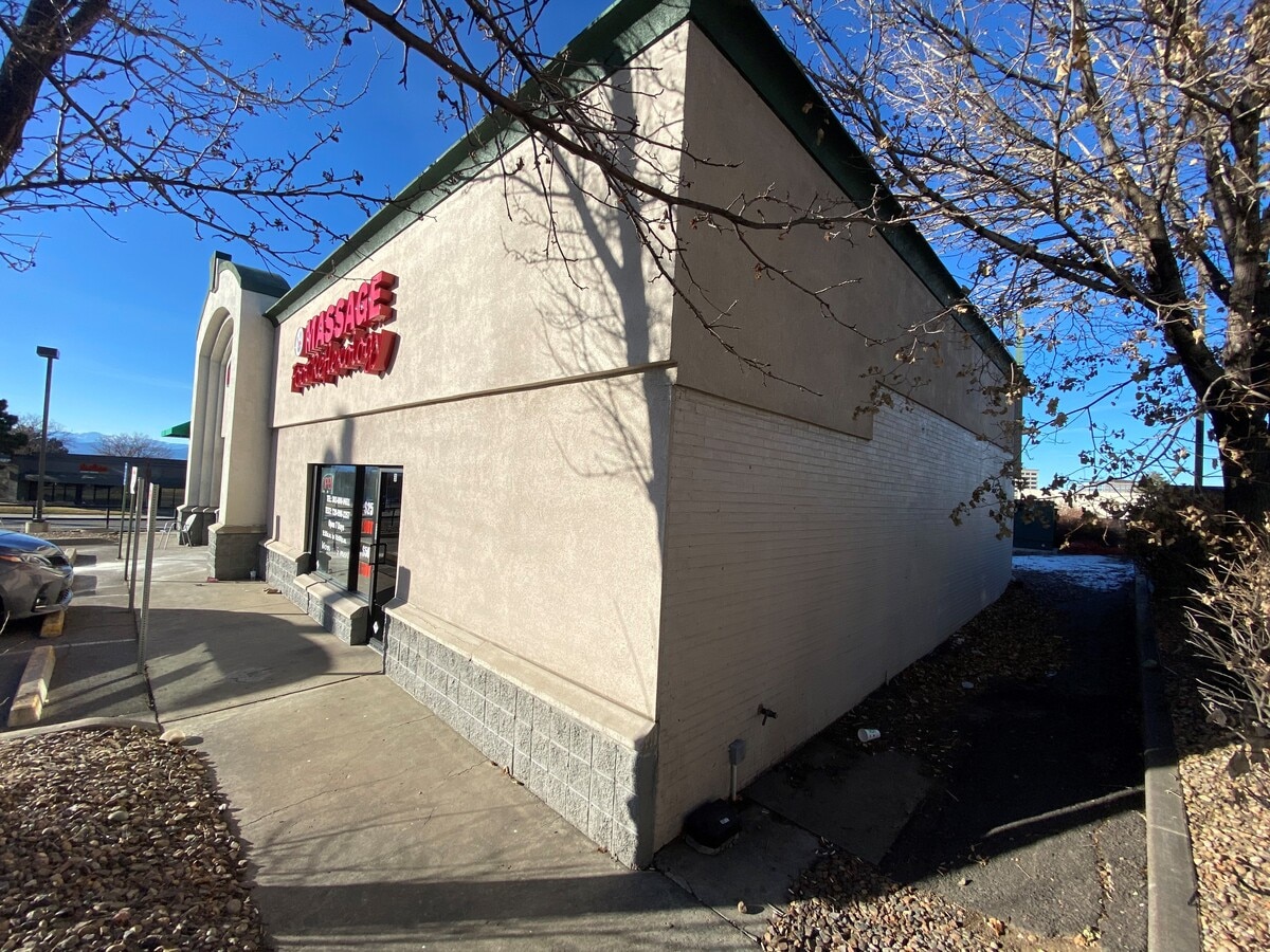 8655 E Arapahoe Rd, Englewood, CO 80112