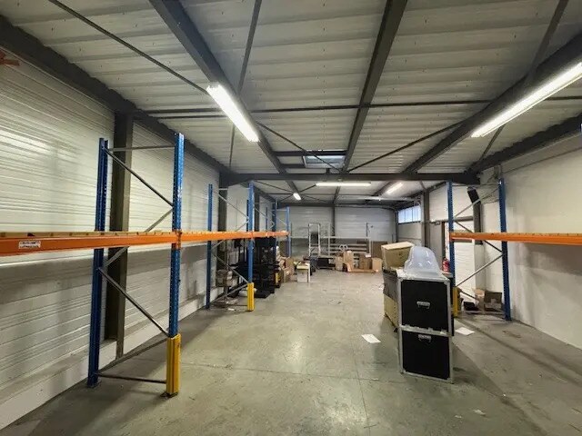 Industrial in Andrézieux-Bouthéon for sale Interior Photo- Image 1 of 7