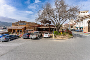 41915 3rd St, Temecula CA - Parking Garage