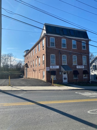 More details for 102 E Station Ave, Coopersburg, PA - Office for Lease
