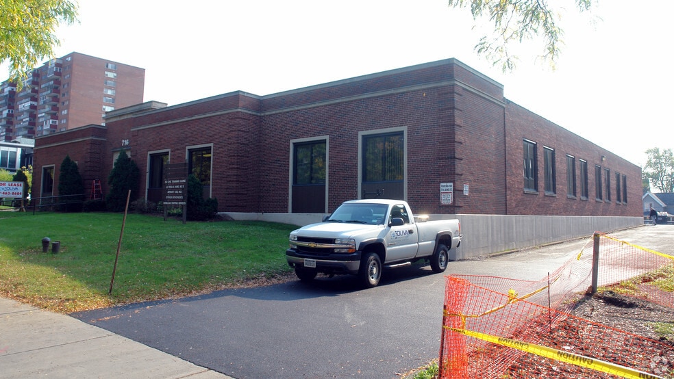 716 James St, Syracuse, NY for sale - Primary Photo - Image 1 of 1