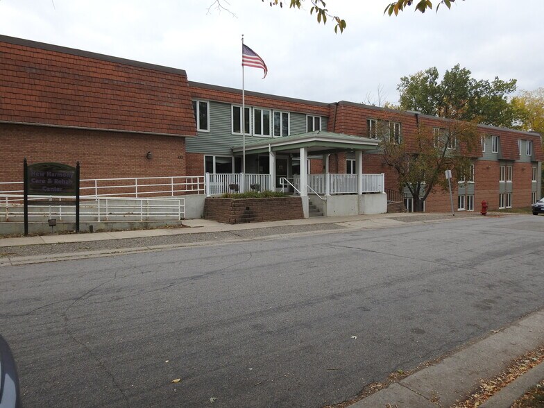 135 Geranium Ave E, Saint Paul, MN 55117