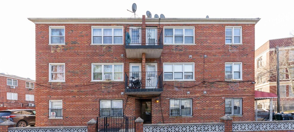 7962 68th Ave, Middle Village, NY for sale - Building Photo - Image 3 of 26