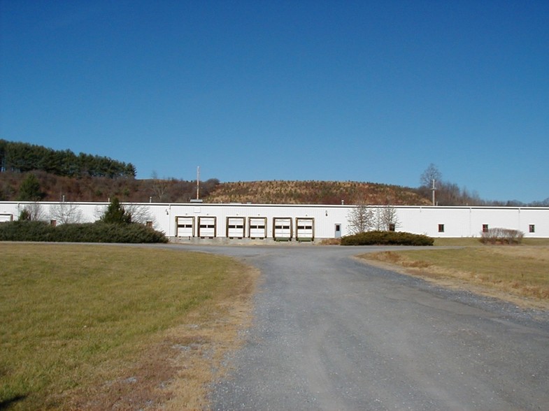 10379 Jackson River Tpke, Bacova, VA for lease - Primary Photo - Image 1 of 10