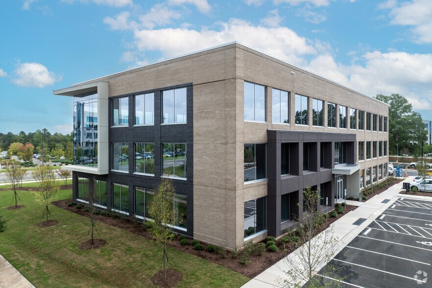 703 Slater Rd, Morrisville, NC for sale - Building Photo - Image 2 of 17