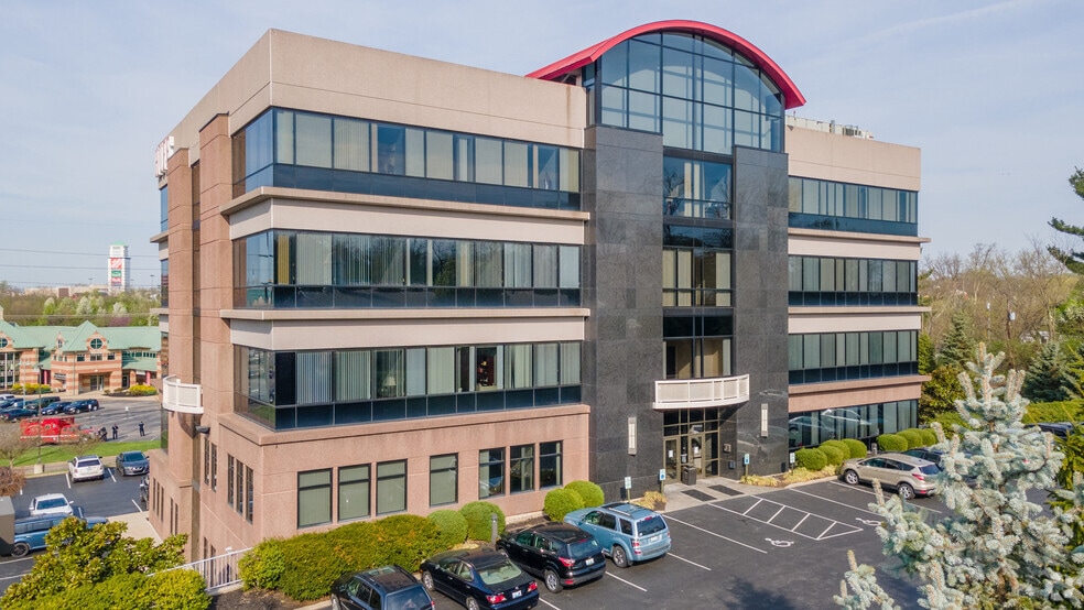 334 Beechwood Rd, Fort Mitchell, KY for lease - Building Photo - Image 1 of 4