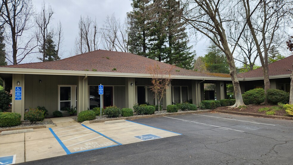 1530 Humboldt Rd, Chico, CA for lease - Building Photo - Image 1 of 2