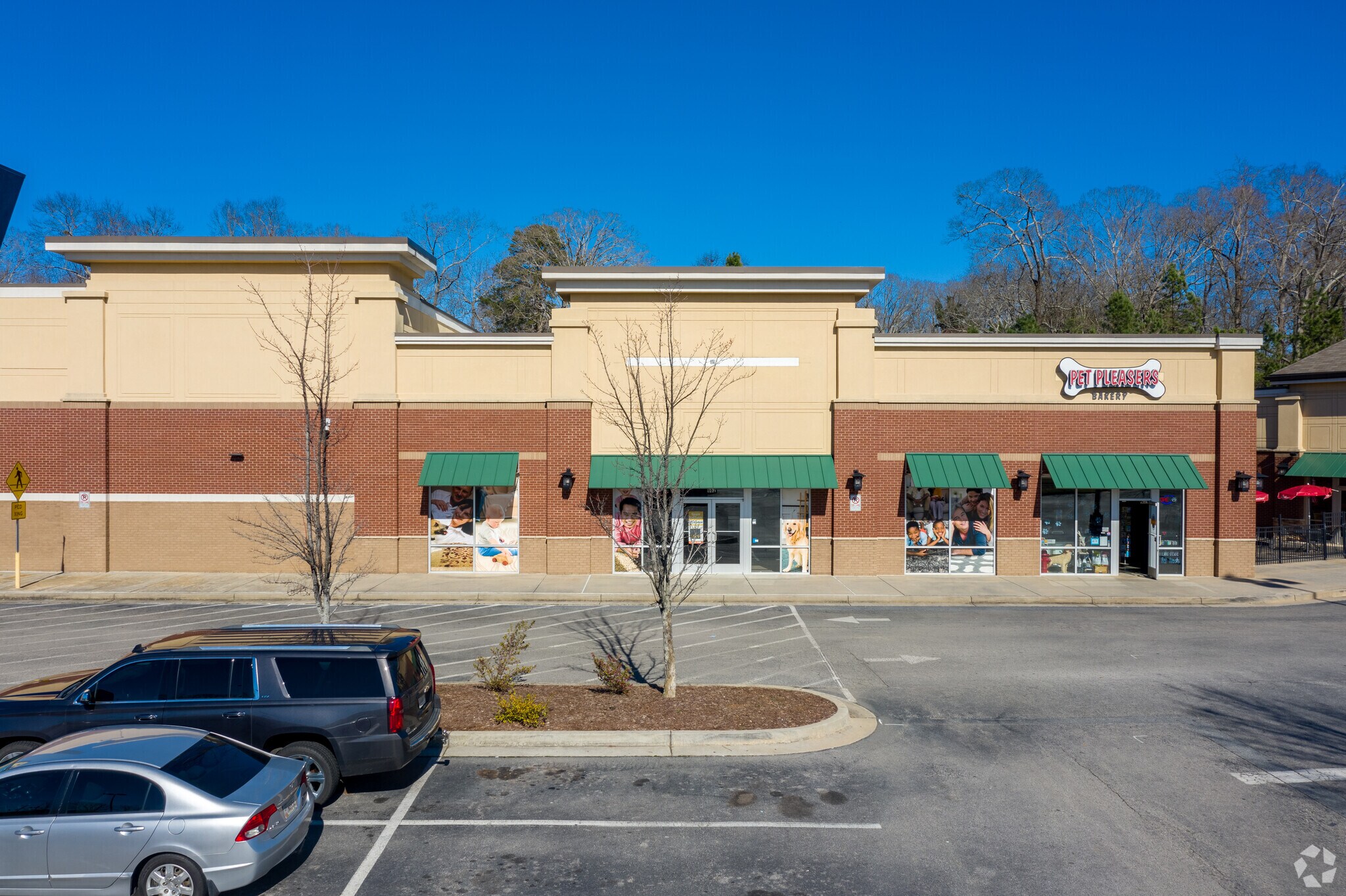 668 Dawsonville Hwy, Gainesville, GA 30501 Westbrook Plaza